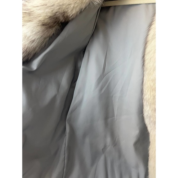 Saga Furs Luxurious Fox Fur Coat Sz. L - Picture 3 of 14